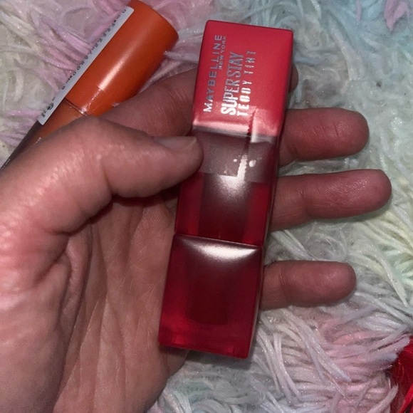 NYX, Maybelline, Marcelle and Essie make up set - Picture 3 of 10